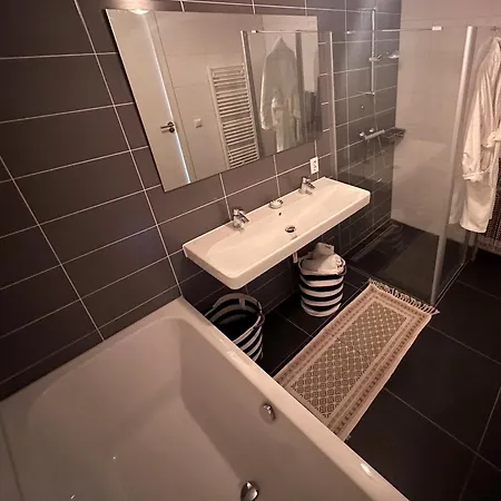 Boutique Beukenhof - Leiden Otel 4*
